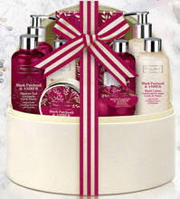 Load image into Gallery viewer, Winter In Venice Toiletries Jewellery Case - With Natural Patchouli Extracts - Gift Set
