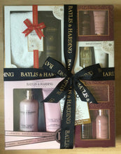 Load image into Gallery viewer, Baylis &amp; Harding Women’s 5 Piece Luxury Christmas Gift Set
